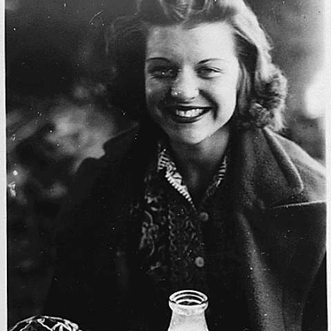 H0015-2. Betty Bloomer. 1938.