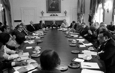 A5235-05. President Ford meets with his Cabinet.  June 25, 1975.