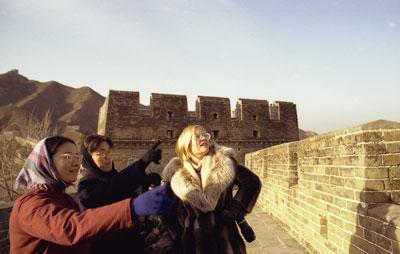 A7557-04A. Susan Ford tours the Great Wall.  December 2, 1975. 