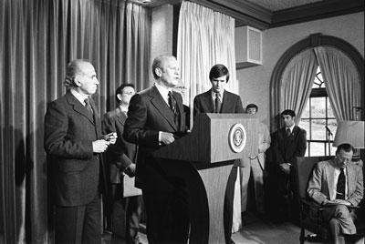 A8922-05A. President Ford makes remarks to the press announcing the national Swine Flu Immunization Program.  March 24, 1976.