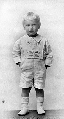 H0005-01. Gerald R. Ford as a young boy. 1916.