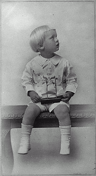 H0023-1. Gerald R. Ford, Jr., (then known as Leslie Lynch King, Jr.) as a toddler. 1915.