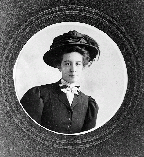 H0067-17. Hortense Neahr Bloomer, ca. age 25. 1907.