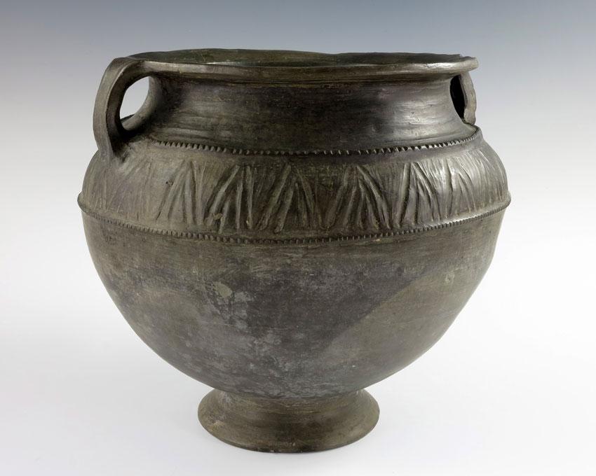 Etruscan pot (Republic of Italy)
